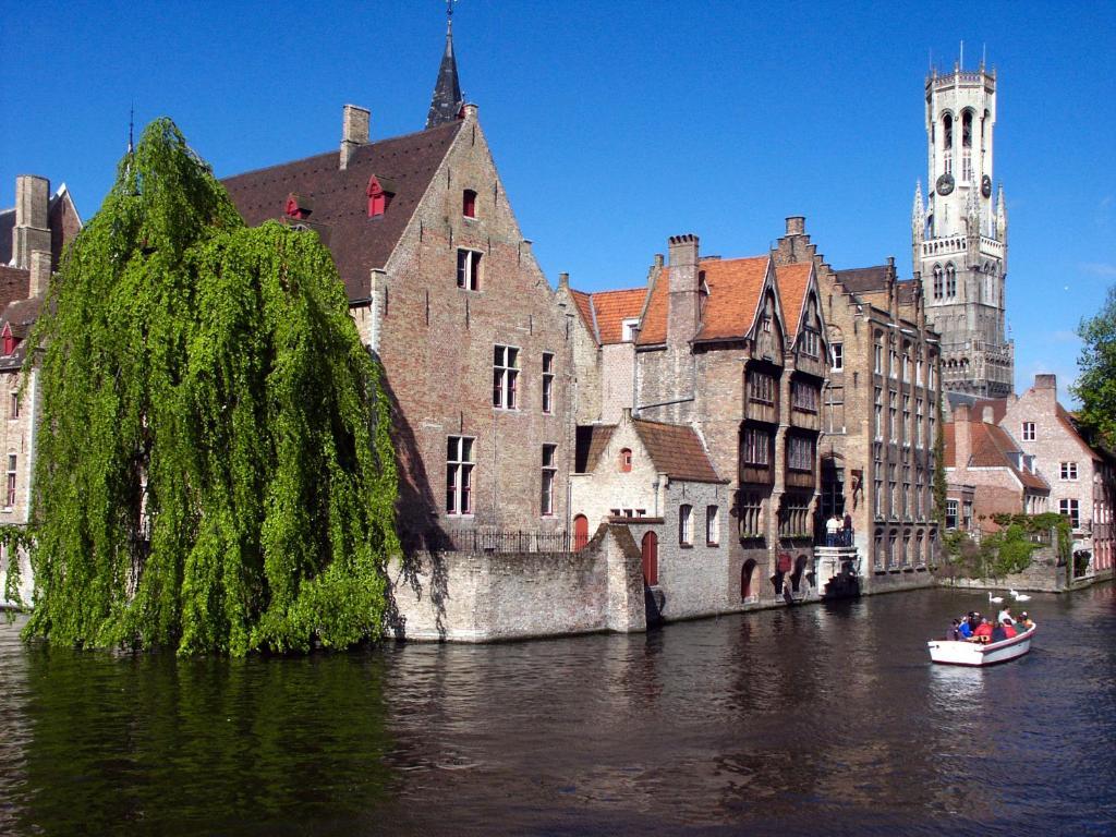 Logies Graaf Van Vlaanderen Bruges Exterior foto